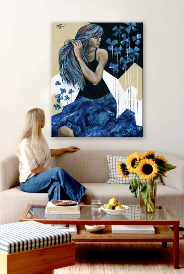 Sapphire In The Garden